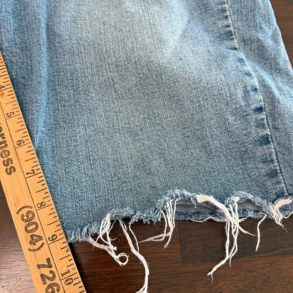 Levis 511 Slim Fit Cut Off Denim Shorts Mens 36 Light Wash Blue Raw Hem Jorts
